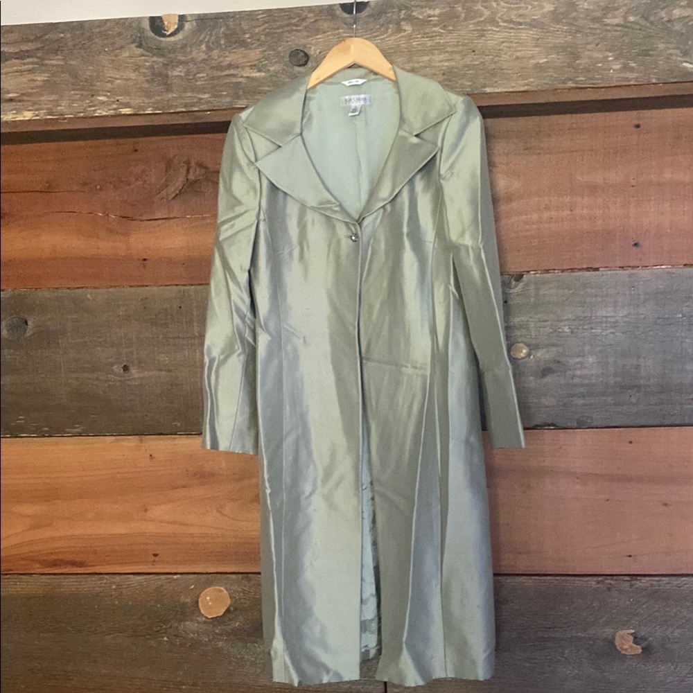 Elegant Green vintage Women's silk Coat